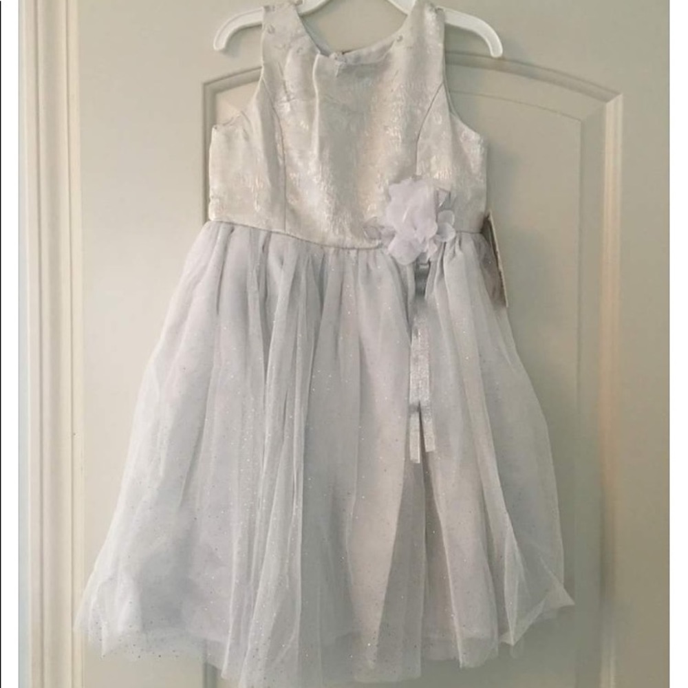 NWT Girls White formal dress with Silver Threading